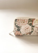 Load image into Gallery viewer, Floral Wallet
