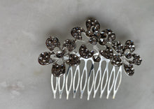 Load image into Gallery viewer, Bridal Hair Comb
