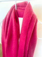 Load image into Gallery viewer, Pink Chunky Scarf
